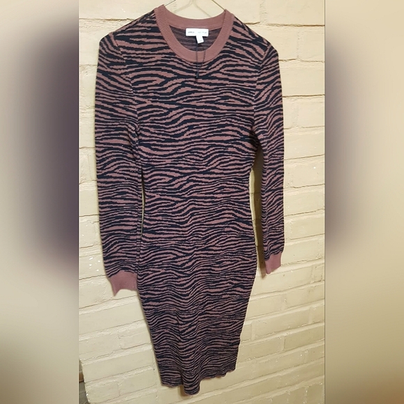 NWOT Express x Negin Mirsalehi Zebra Print Crewneck Fitted Midi Sweater … - Picture 6 of 8